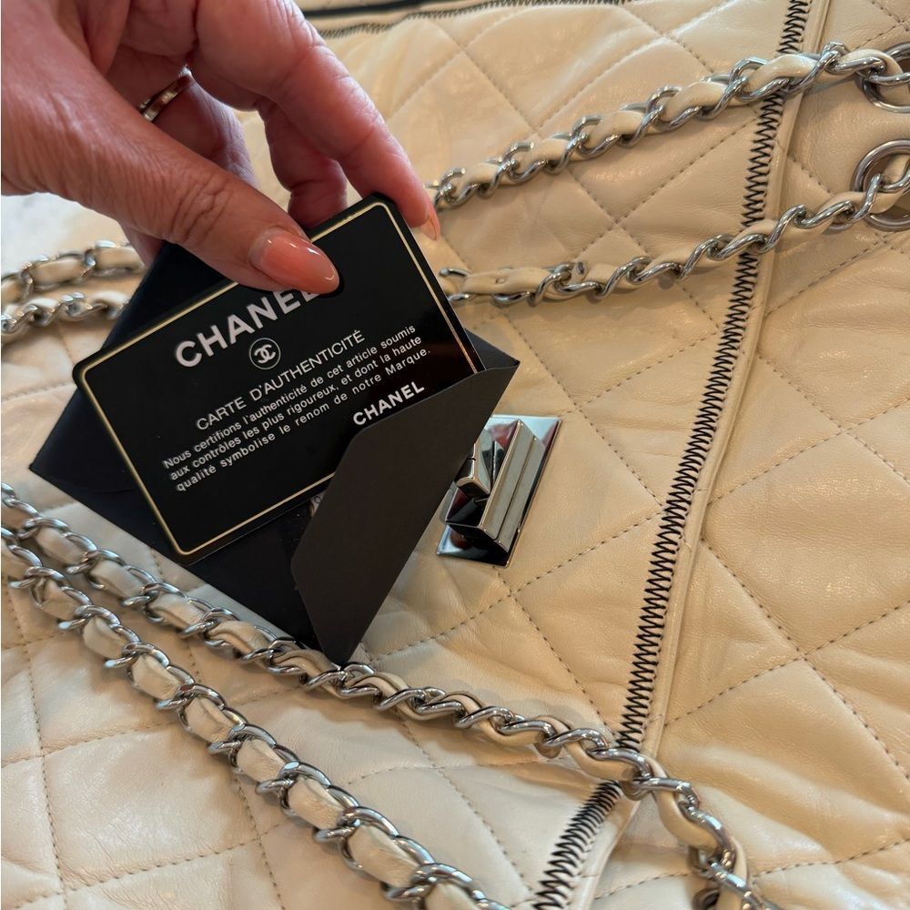 CHANEL Mademoiselle Lock Quilted Handbag - Picture 9 of 11
